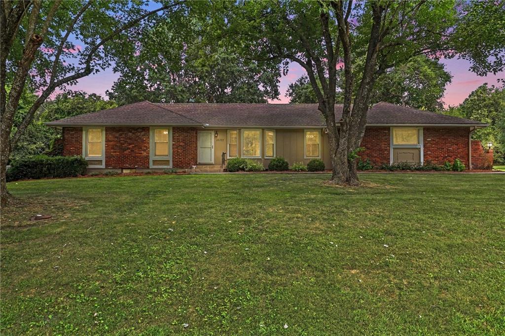 25322 Lone Pine Drive Property Photo 1