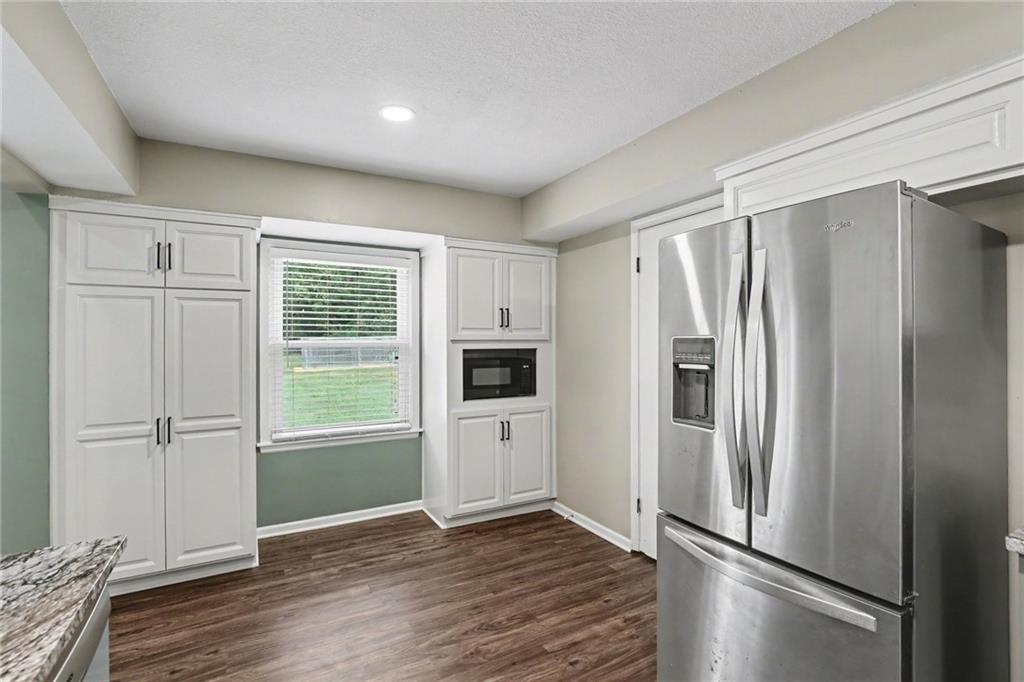 25322 Lone Pine Drive Property Photo 15