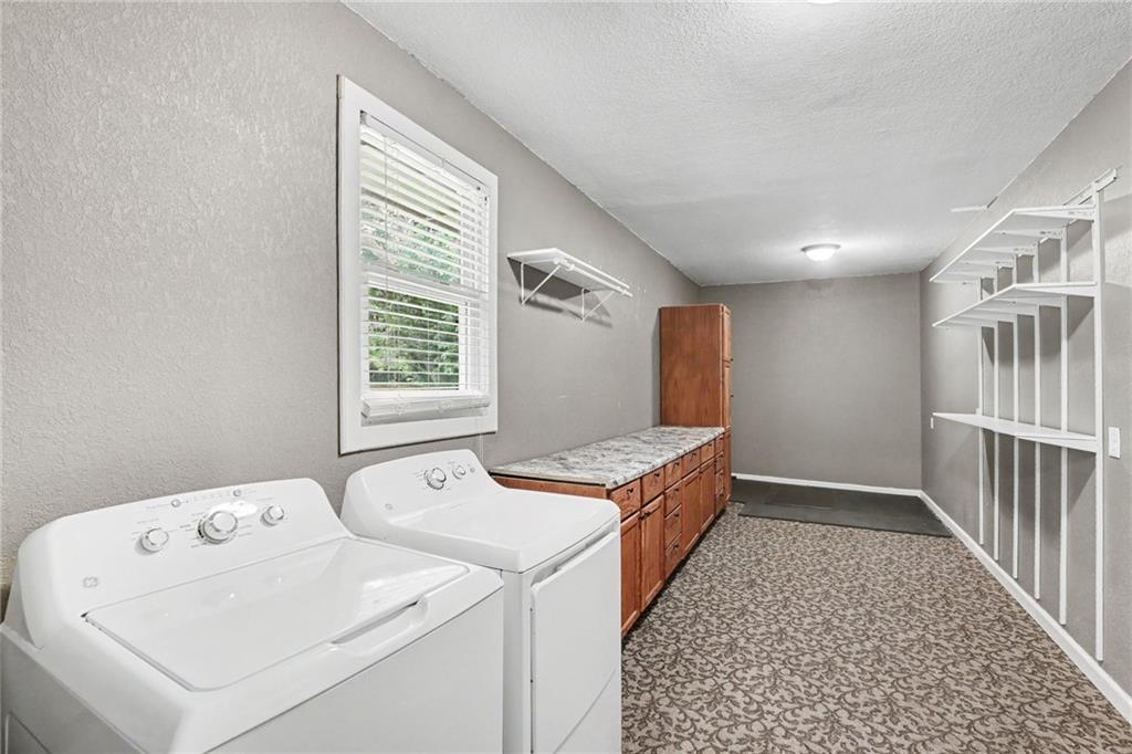 25322 Lone Pine Drive Property Photo 16