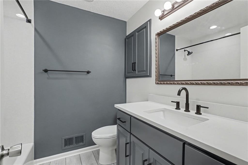 25322 Lone Pine Drive Property Photo 25