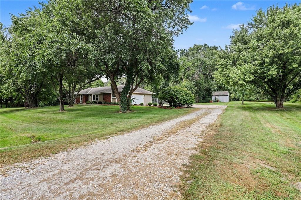 25322 Lone Pine Drive Property Photo 37