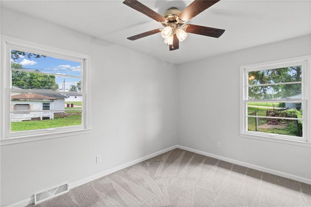 1308 N Cherry Street Property Photo 15