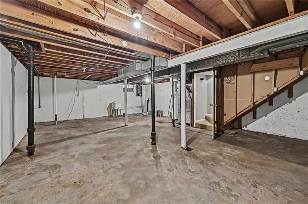1225 N 77th Terrace Property Photo 18