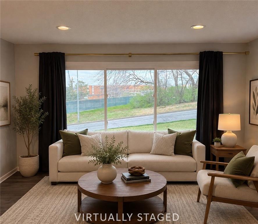 5605 W 49th Street Property Photo 5