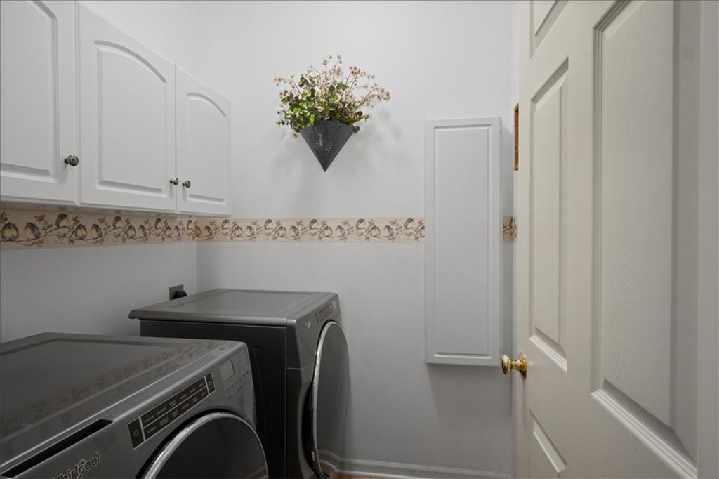 21400 W 98th Place Property Photo 16