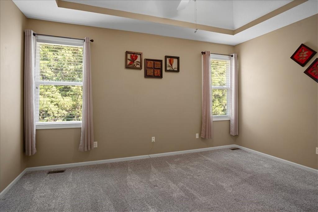 21400 W 98th Place Property Photo 19