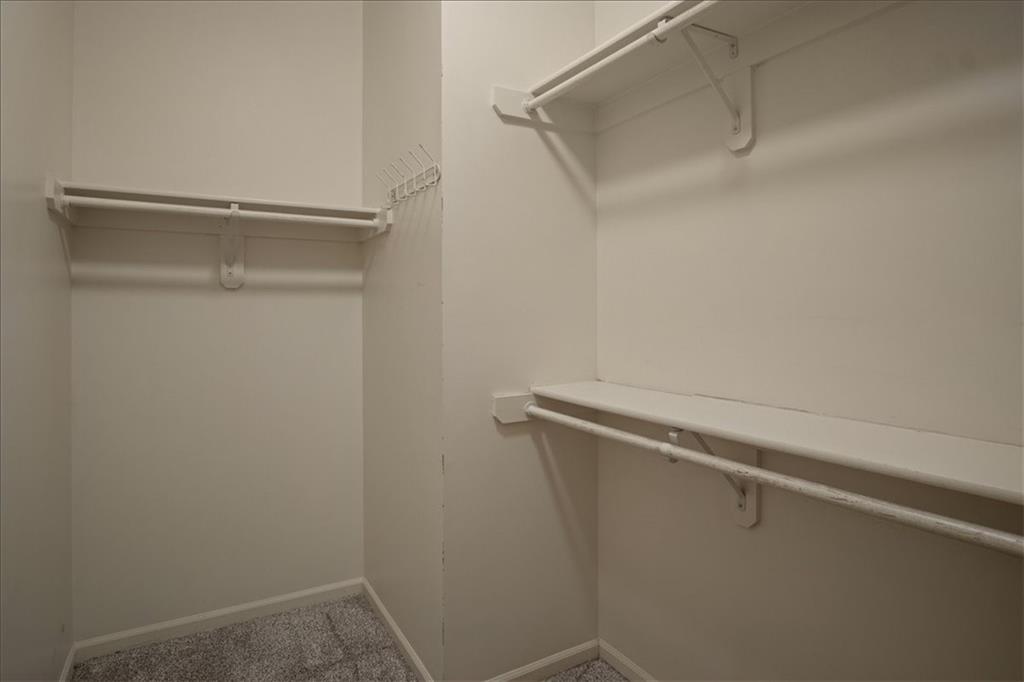 21400 W 98th Place Property Photo 26