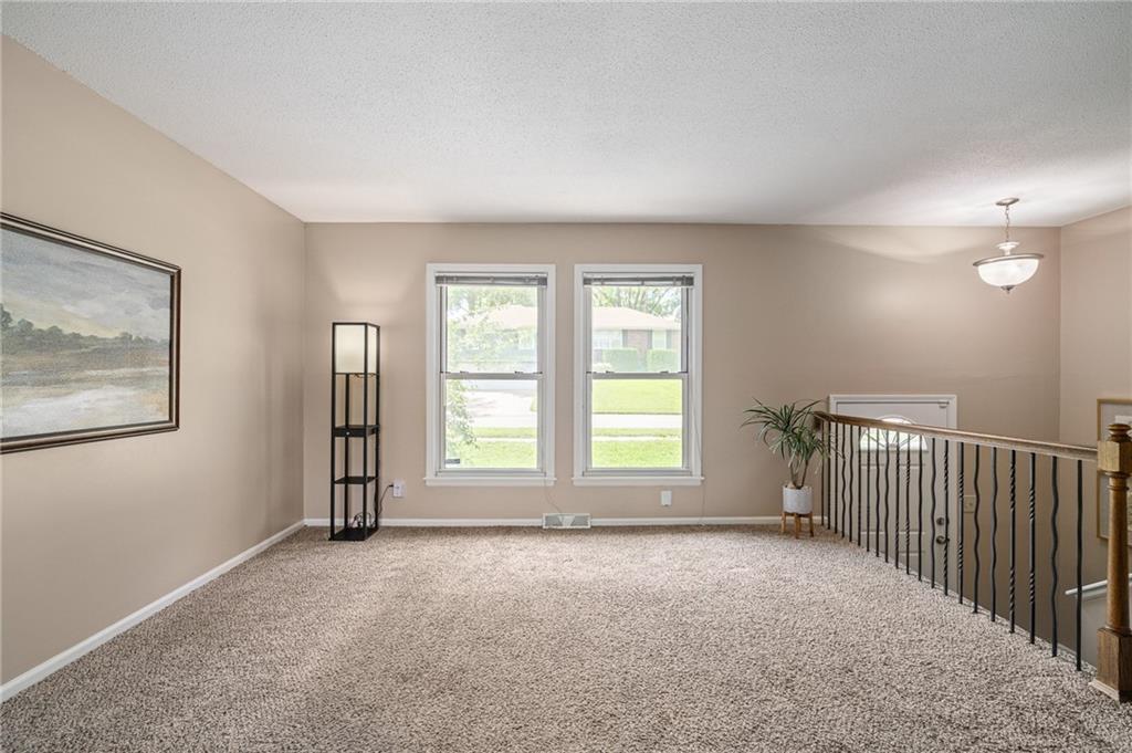 1833 N York Street Property Photo 6