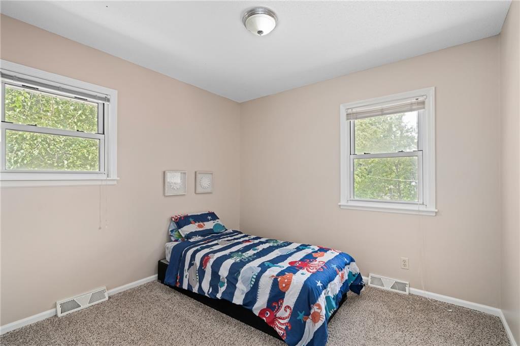 1833 N York Street Property Photo 15