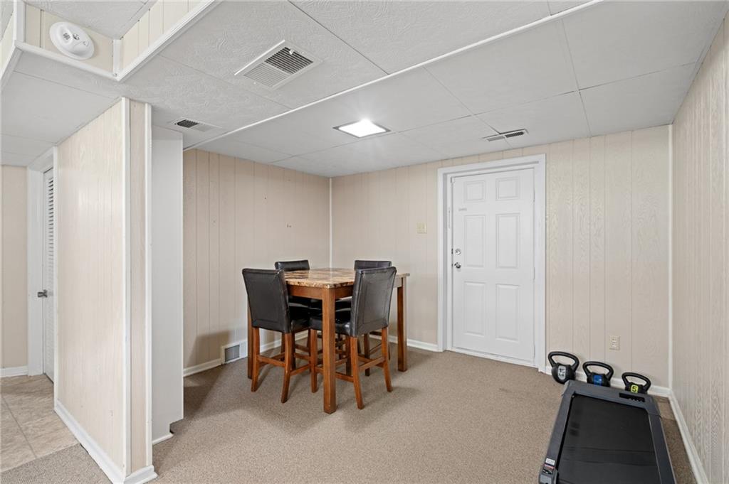 1833 N York Street Property Photo 18