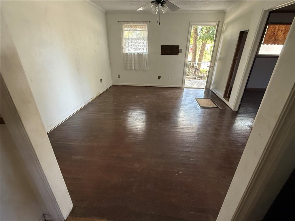 1914 W 5th Street Property Photo 3