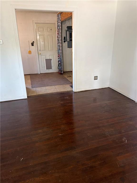 1914 W 5th Street Property Photo 4