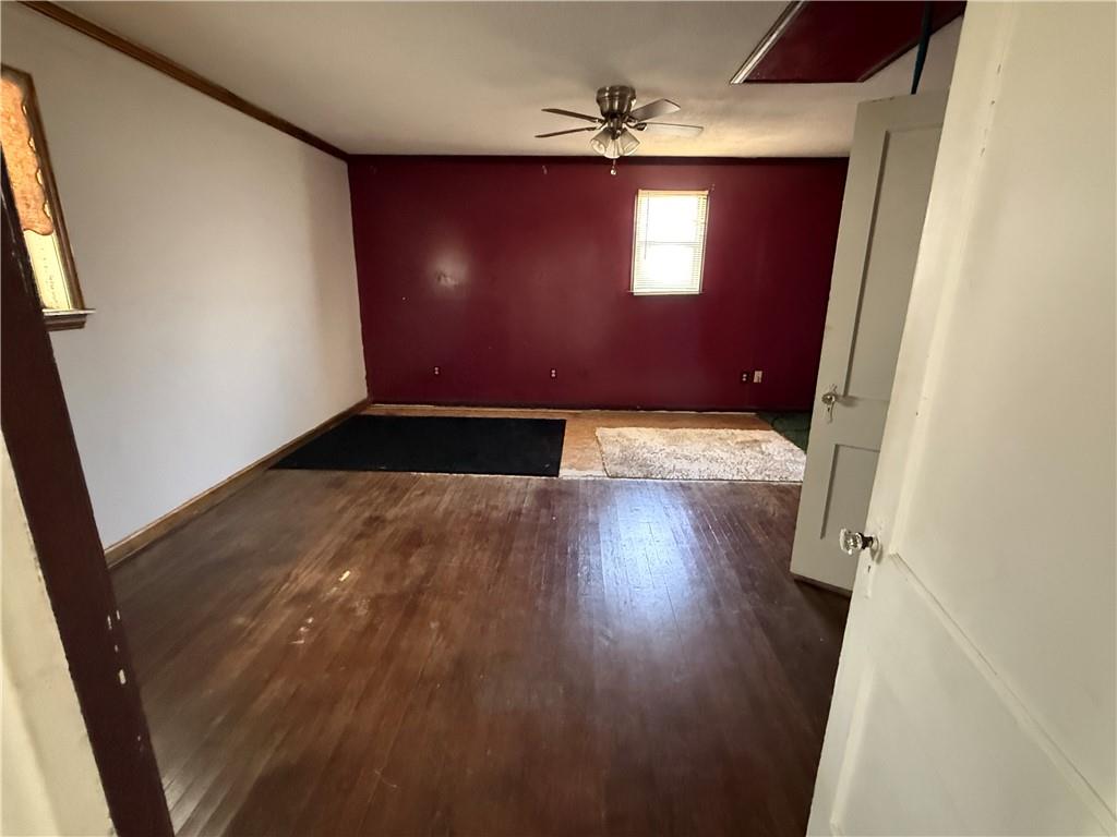 1914 W 5th Street Property Photo 6