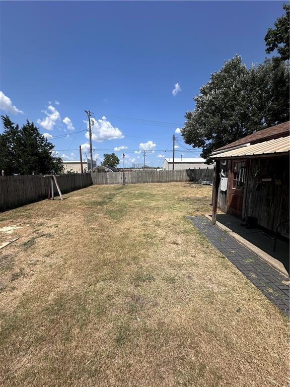 1914 W 5th Street Property Photo 18