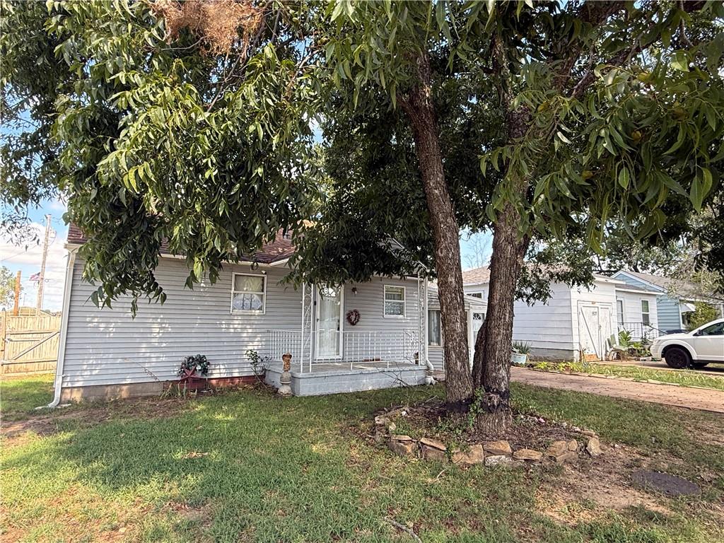 1914 W 5th Street Property Photo 21