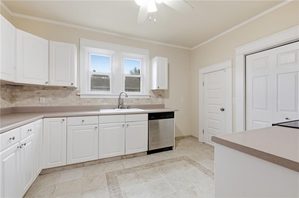 154 Clark Avenue Property Photo 8