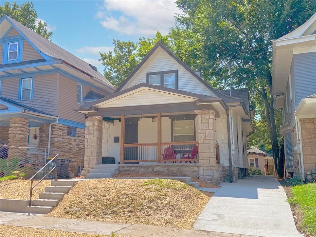 1219 E 41st Street Property Photo 1