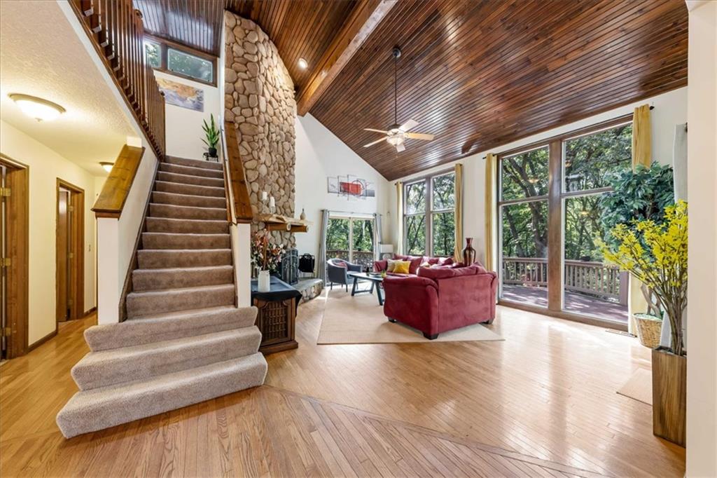15421 Kansas Avenue Property Photo 1