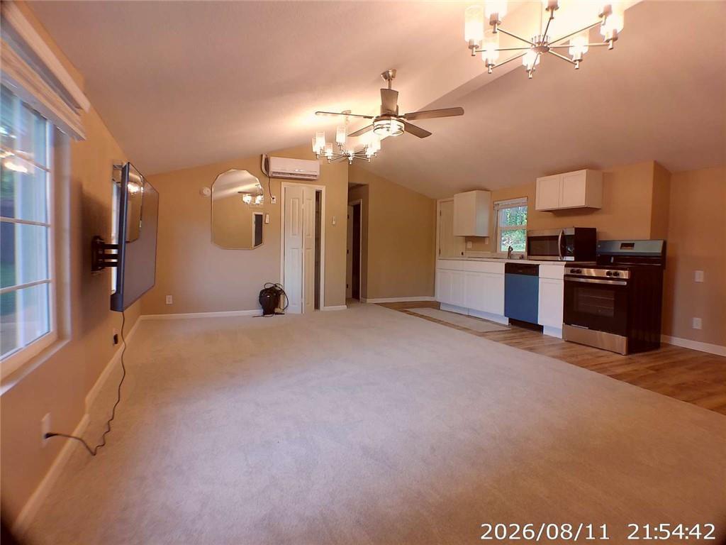 11406 E 10th Street Property Photo 2