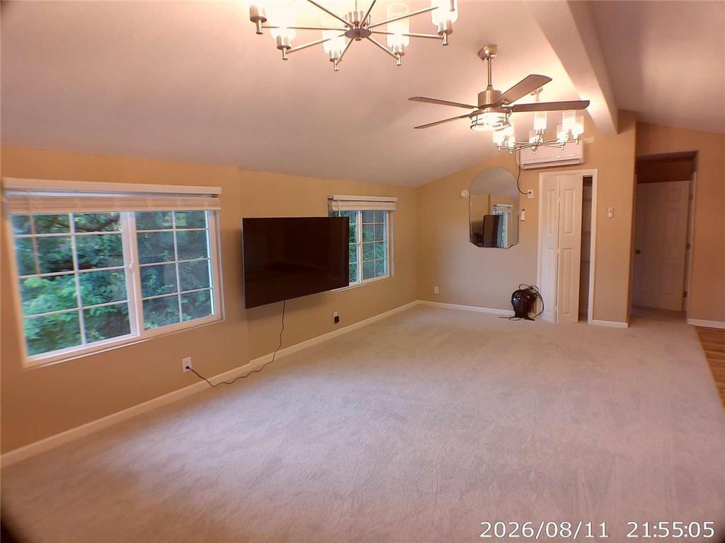11406 E 10th Street Property Photo 5
