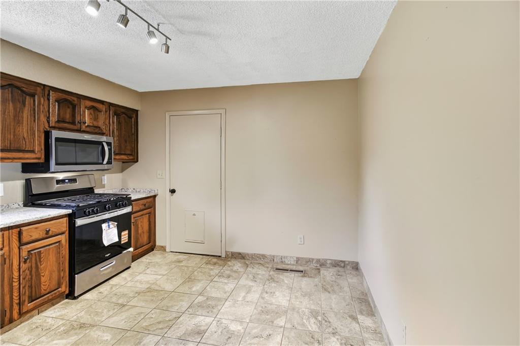 3020 Southern Boulevard Property Photo 6