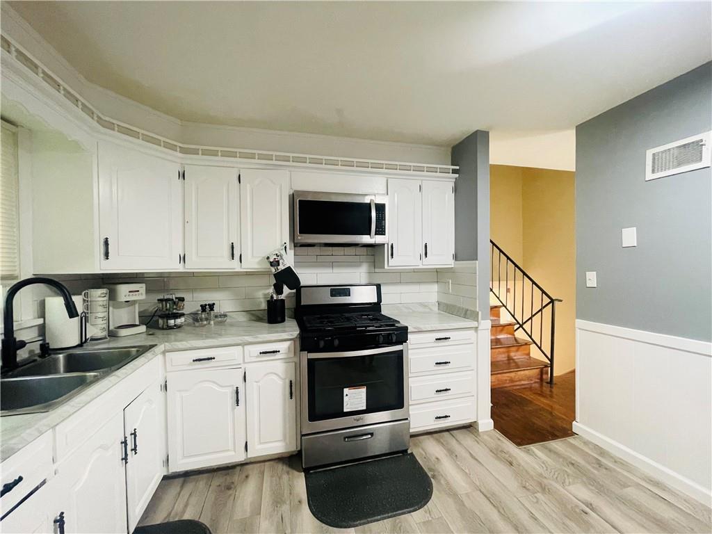 11703 Belmont Avenue Property Photo 12