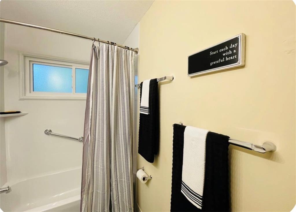 11703 Belmont Avenue Property Photo 45