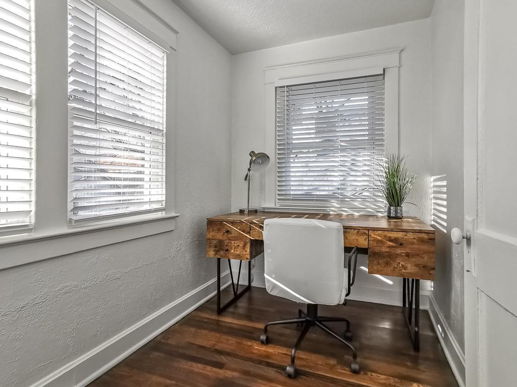 4548 Mercier Street Property Photo 25