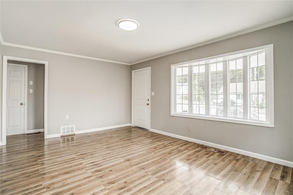 3336 Jackson Avenue Property Photo 11