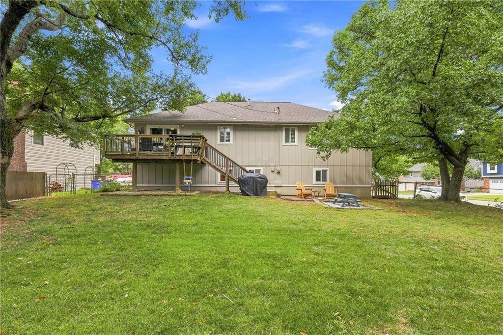 573 E 126th Terrace Property Photo 39