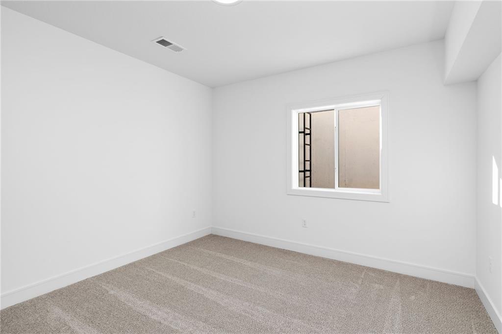 17486 W 169th Terrace Property Photo 31