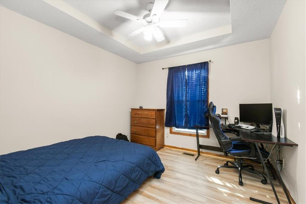 2338 Ne Overbrook Drive Property Photo 10