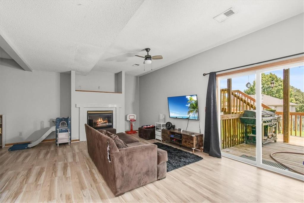 2338 Ne Overbrook Drive Property Photo 18