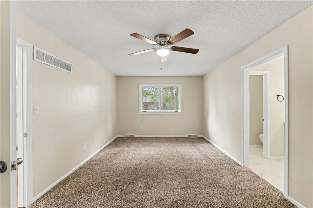 821 Ne Cedar Street Property Photo 15