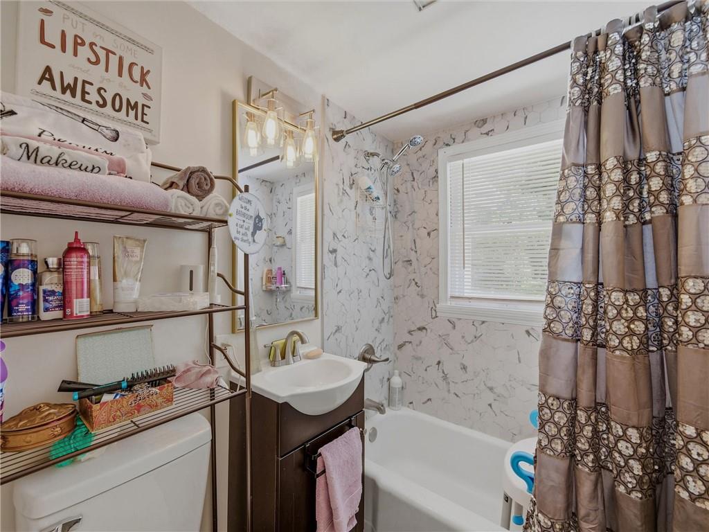 6509 River Road Property Photo 8