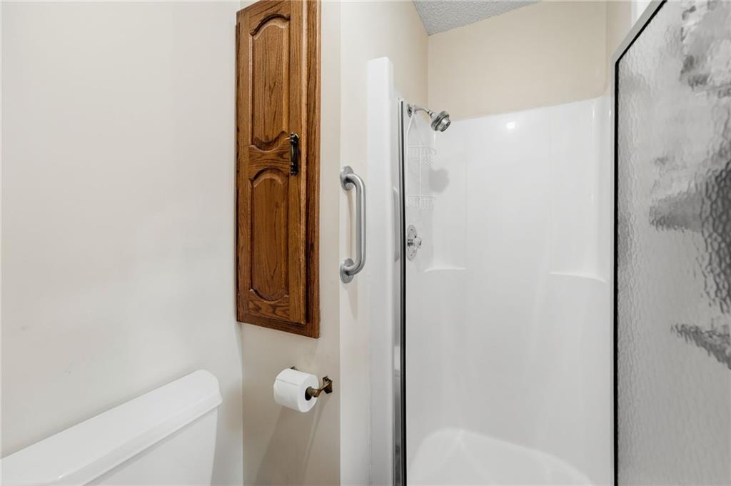 20104 Pickering Road Property Photo 26