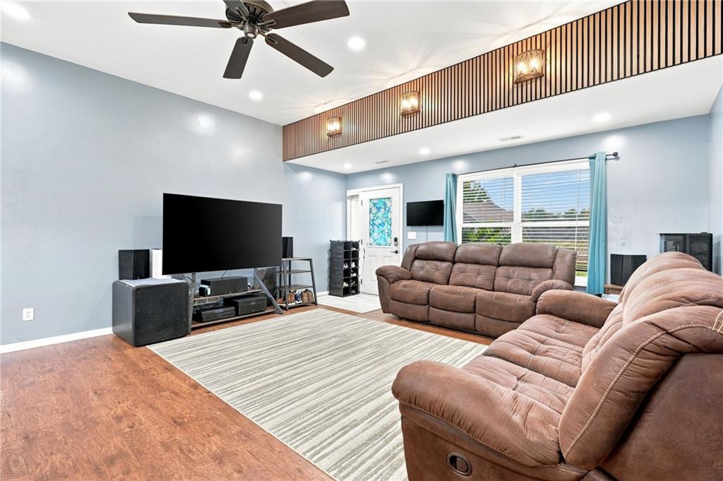 389 Se 971 Road Property Photo 6