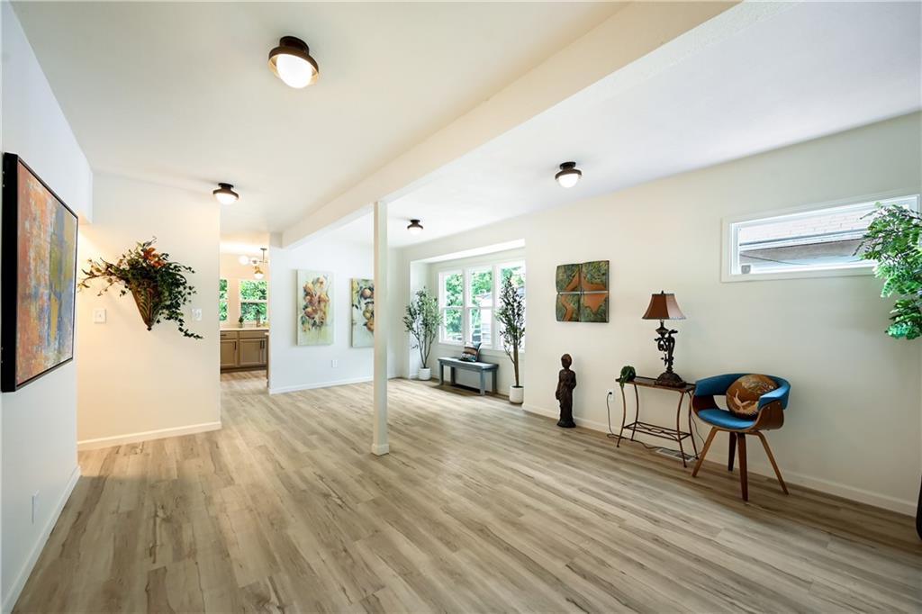 402 E Fair Street Property Photo 12