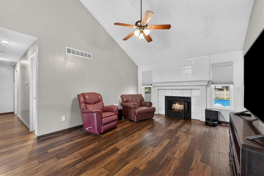 416 Ne Fox Trail Drive Property Photo 22