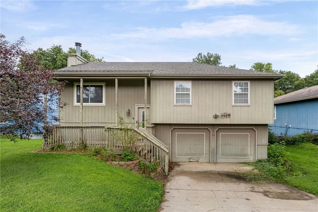 1832 Gates Drive Property Photo 1