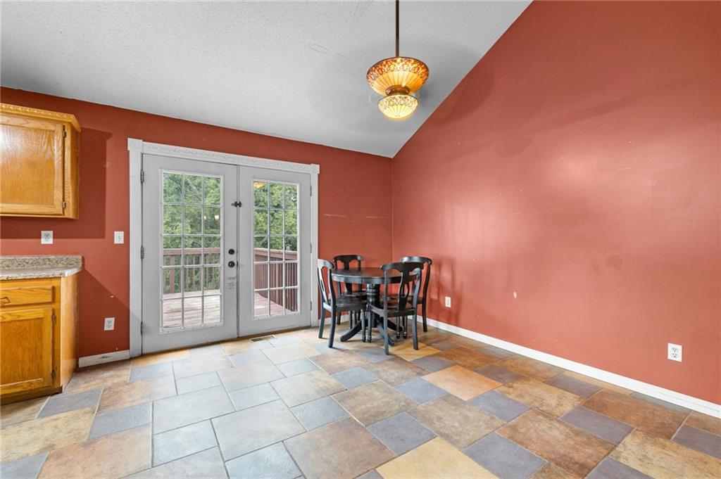 1832 Gates Drive Property Photo 10