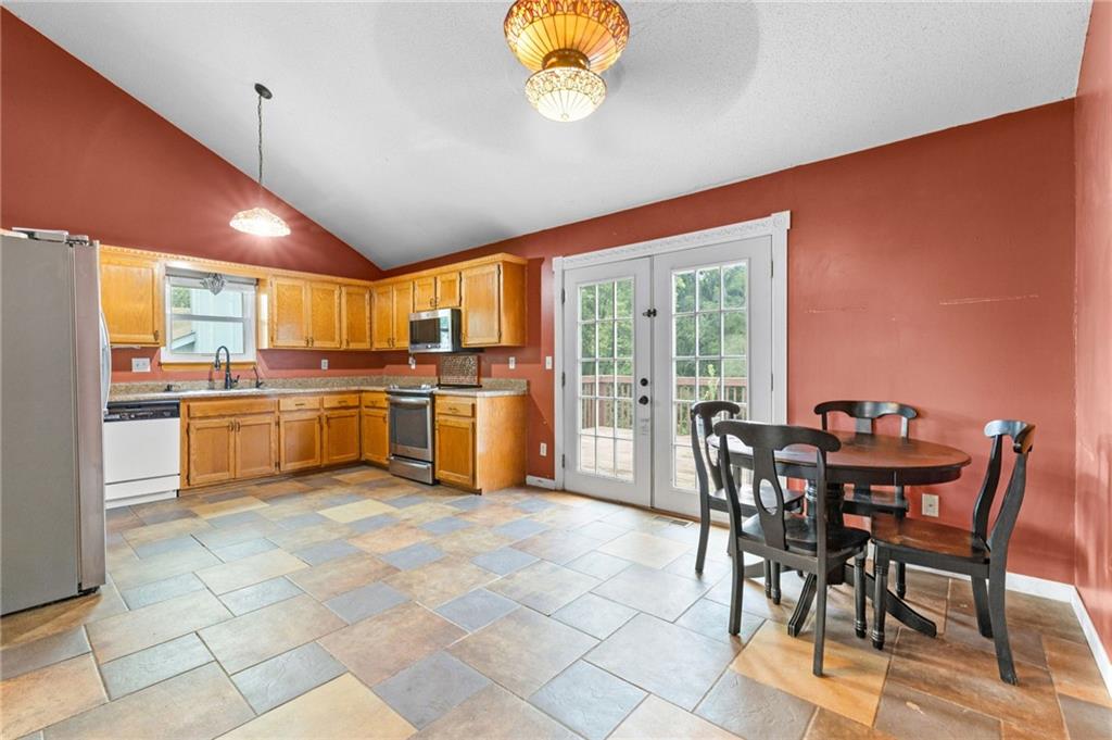 1832 Gates Drive Property Photo 12