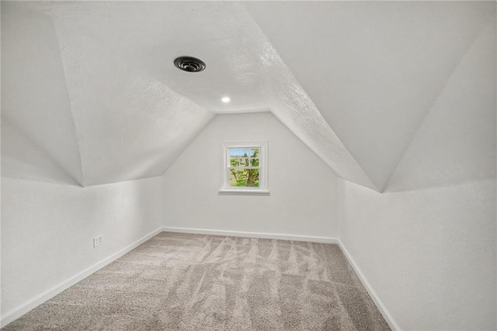 5000 Blue Ridge Boulevard Property Photo 16