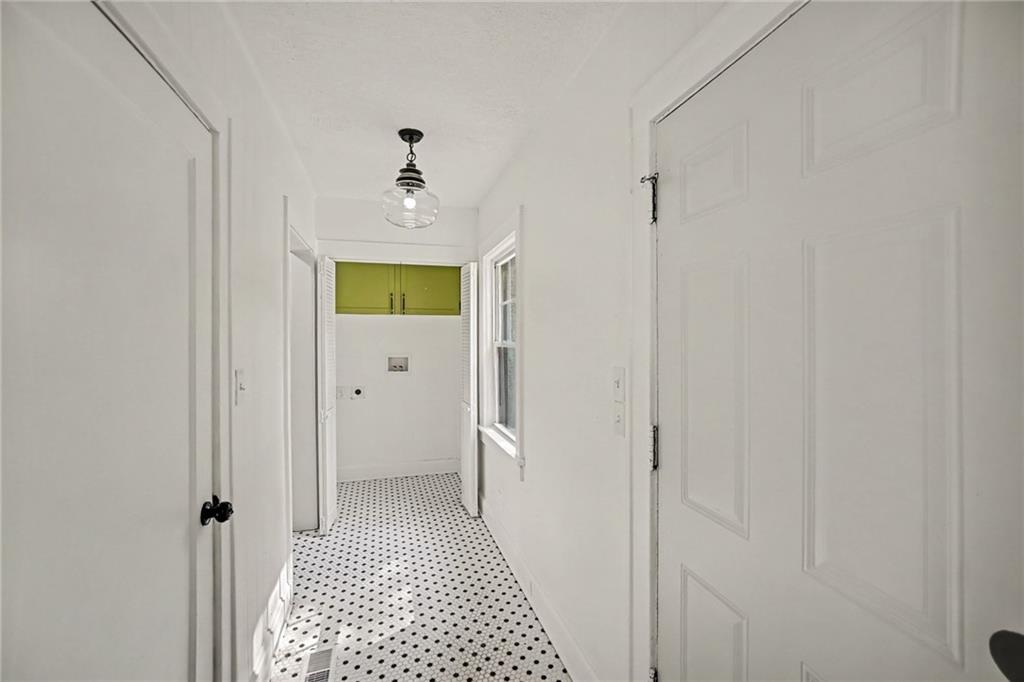 5000 Blue Ridge Boulevard Property Photo 19