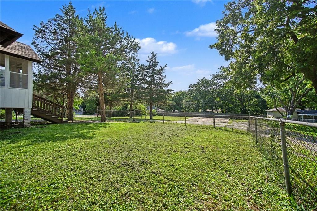5000 Blue Ridge Boulevard Property Photo 28
