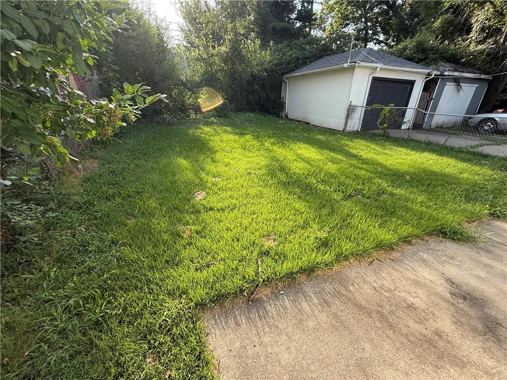 6445 S Benton Avenue Property Photo 5
