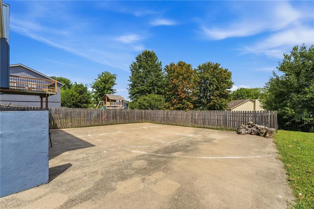 1910 Chestnut Drive Property Photo 33