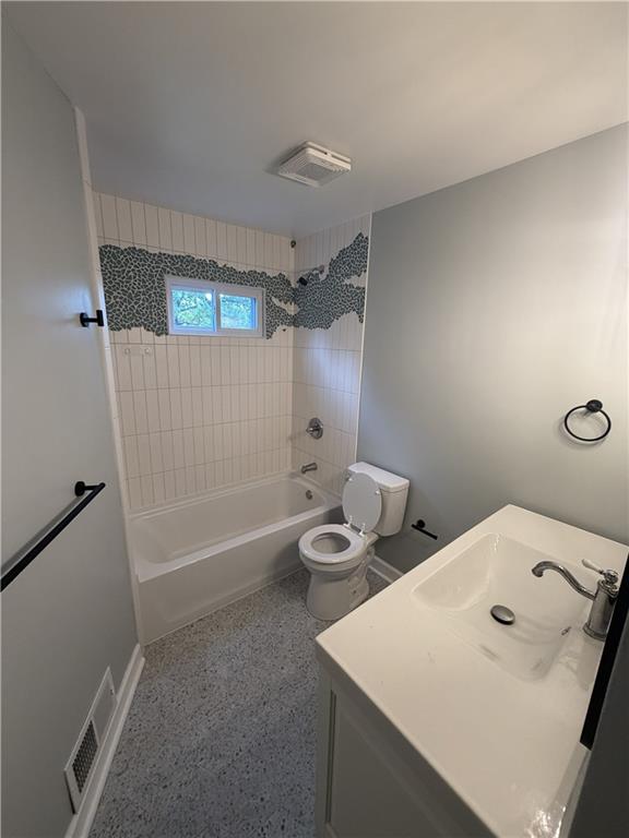 401 E 90th Terrace Property Photo 10
