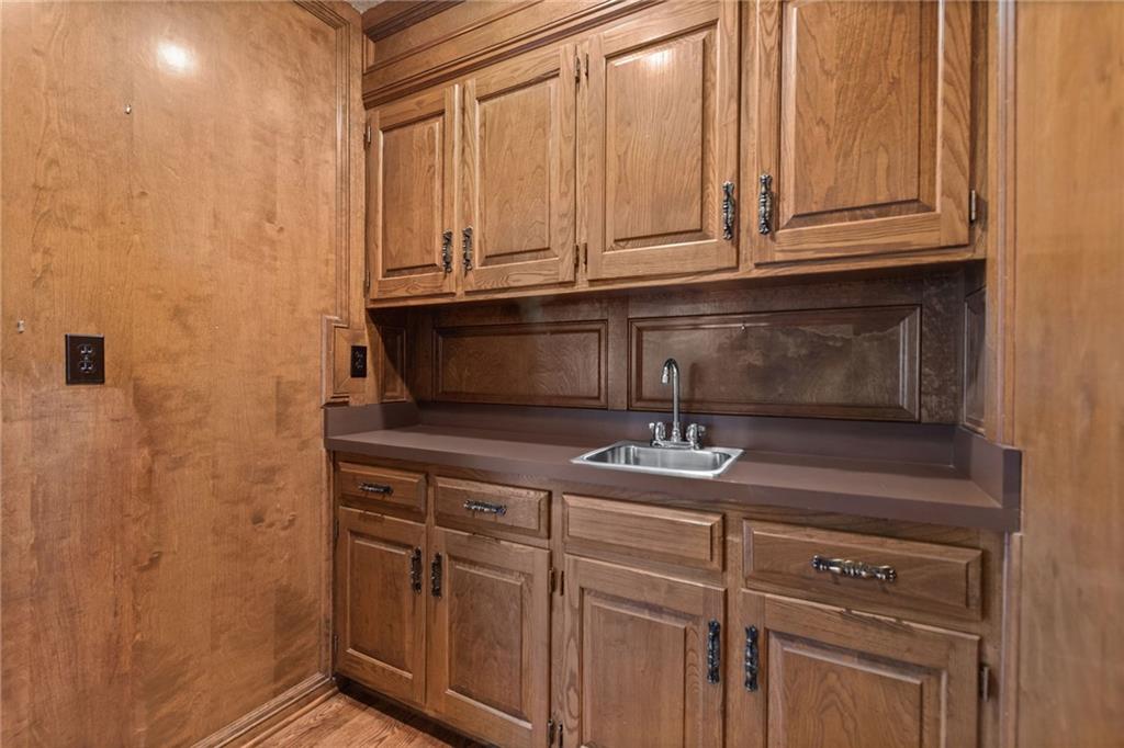 4965 Somerset Drive Property Photo 19