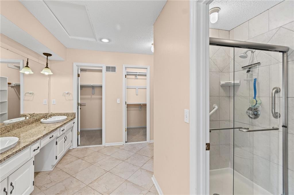 4965 Somerset Drive Property Photo 25